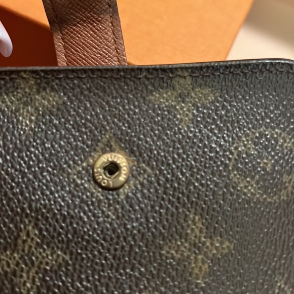 Authentic Louis Vuitton monogram wallet - Picture 11 of 16